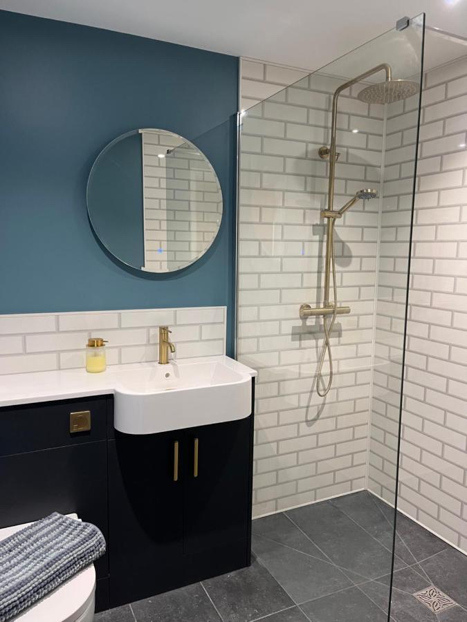 The Piggery Apartment Chichester Bagian luar foto