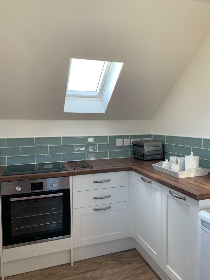 The Piggery Apartment Chichester Bagian luar foto